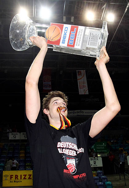 够的体能应 够的体能应